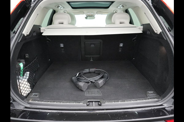 Volvo XC60 T6 AWD Inscription PHEV 350pk Dealer O.H | Panodak | Adaptive Cruise | Harman / Kardon | Lederen Sportstoelen Memory & Verwarmd | Google Assistant | Apple Carplay | Keyless | Full LED | Pilot Assist | Navigatie | Virtual | DAB |