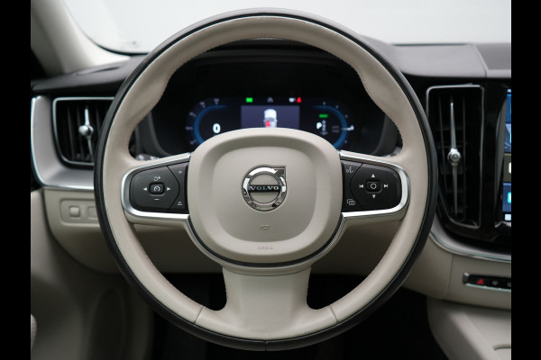 Volvo XC60 T6 AWD Inscription PHEV 350pk Dealer O.H | Panodak | Adaptive Cruise | Harman / Kardon | Lederen Sportstoelen Memory & Verwarmd | Google Assistant | Apple Carplay | Keyless | Full LED | Pilot Assist | Navigatie | Virtual | DAB |