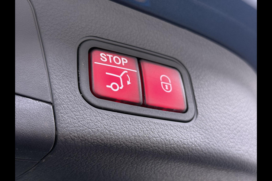 Mercedes-Benz EQA 250 AMG Line 67 kWh VAN € 34.900,- NU VOOR SLECHTS € 31.877,- | UW LENTEVOORDEEL € 4.023,-! | SOH 94% | DISTRONIC ADAPTIVE CRUISE | PANORAMADAK | 360 CAMERA | SFEERVERLICHTING | RIJKLAAR MET 12 MND BOVAG GARANTIE