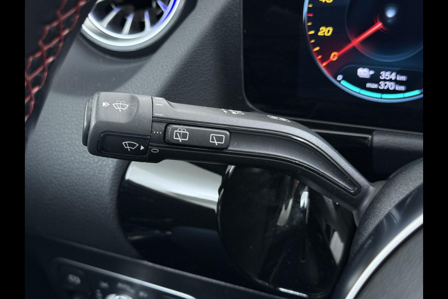 Mercedes-Benz EQA 250 AMG Line 67 kWh VAN € 34.900,- NU VOOR SLECHTS € 31.877,- | UW LENTEVOORDEEL € 4.023,-! | SOH 94% | DISTRONIC ADAPTIVE CRUISE | PANORAMADAK | 360 CAMERA | SFEERVERLICHTING | RIJKLAAR MET 12 MND BOVAG GARANTIE