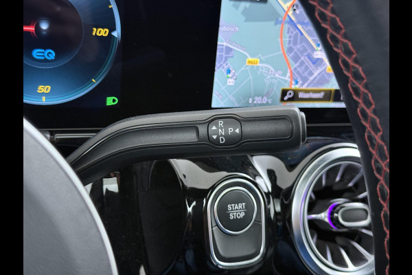 Mercedes-Benz EQA 250 AMG Line 67 kWh VAN € 34.900,- NU VOOR SLECHTS € 31.877,- | UW LENTEVOORDEEL € 4.023,-! | SOH 94% | DISTRONIC ADAPTIVE CRUISE | PANORAMADAK | 360 CAMERA | SFEERVERLICHTING | RIJKLAAR MET 12 MND BOVAG GARANTIE