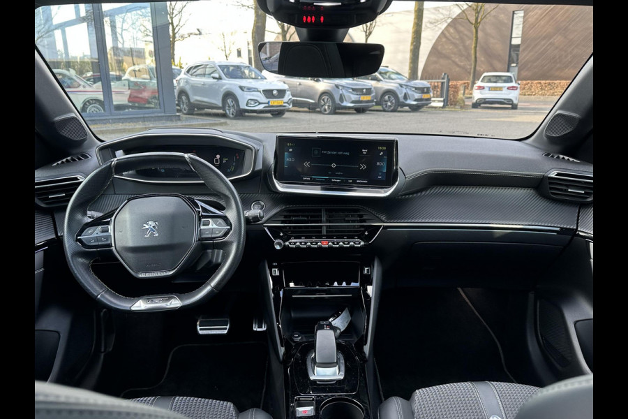 Peugeot e-208 EV GT Pack 50 kWh VAN € 17.900,- VOOR € 16.440,- UW LENTEVOORDEEL € 1.460,-! | 3- FASE LADER | STOELVERWARMING  | CAMERA | PANOROMA DAK |  RIJKLAAR 12 MND BOVAG GARANTIE |