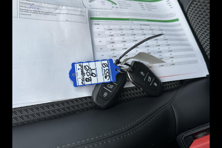 Peugeot e-208 EV GT Pack 50 kWh VAN € 17.900,- VOOR € 16.440,- UW LENTEVOORDEEL € 1.460,-! | 3- FASE LADER | STOELVERWARMING  | CAMERA | PANOROMA DAK |  RIJKLAAR 12 MND BOVAG GARANTIE |