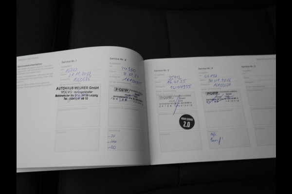 Volvo XC40 T4 Recharge Inscription PHEV 211pk Dealer O.H | Trekhaak Af Fabriek | Panodak | Harman / Kardon | Camera | Sportstoelen Memory & Verwarmd | Cruise Control | Keyless | Apple Carplay | Verwarmd Stuur | Navigatie | Virtual | DAB | 18"L.M | Plug In Hybrid |