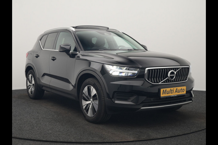 Volvo XC40 T4 Recharge Inscription PHEV 211pk Dealer O.H | Trekhaak Af Fabriek | Panodak | Harman / Kardon | Camera | Sportstoelen Memory & Verwarmd | Cruise Control | Keyless | Apple Carplay | Verwarmd Stuur | Navigatie | Virtual | DAB | 18"L.M | Plug In Hybrid |
