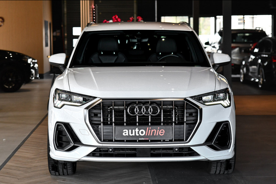 Audi Q3 35 TFSI 3x S-line. ACC, Camera, Matrix, Dodehoek, Stoelverw!