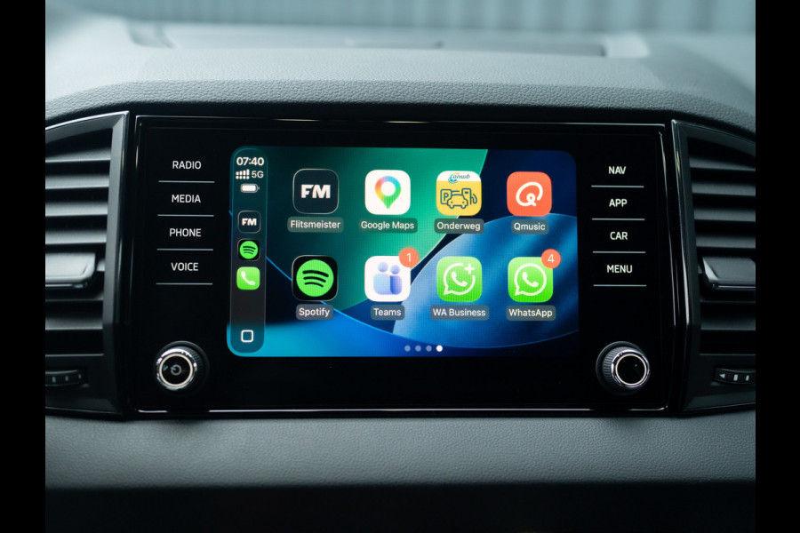 Škoda Karoq 1.5 TSI ACT Sportline Business | Elk. A-klep | Camera | Lane Assist | Stoel & Stuur verw. | Prijs Rijklaar!!