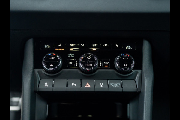 Škoda Karoq 1.5 TSI ACT Sportline Business | Elk. A-klep | Camera | Lane Assist | Stoel & Stuur verw. | Prijs Rijklaar!!