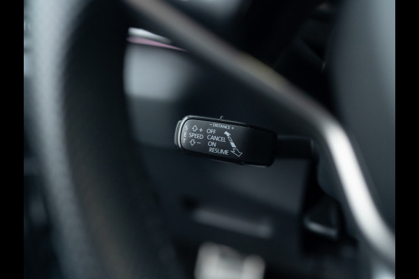 Škoda Karoq 1.5 TSI ACT Sportline Business | Elk. A-klep | Camera | Lane Assist | Stoel & Stuur verw. | Prijs Rijklaar!!