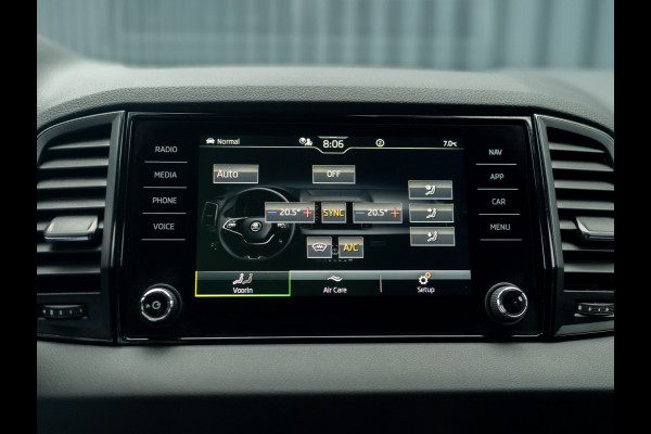 Škoda Karoq 1.5 TSI ACT Sportline Business | 360 Camera | Side Assist | Canton | Elk. A-klep | Prijs Rijklaar!!