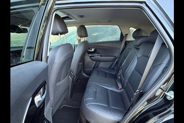 Kia Niro 1.6 GDi Hybrid ExecutiveLine Schuifdak|Stoelventilatie|Keyless|Trekhaak
