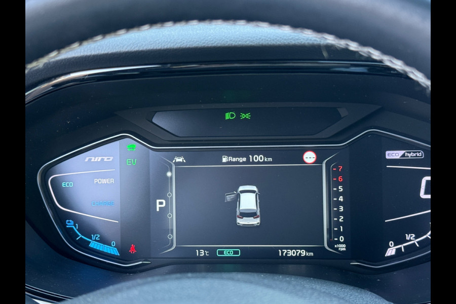 Kia Niro 1.6 GDi Hybrid ExecutiveLine Schuifdak|Stoelventilatie|Keyless|Trekhaak