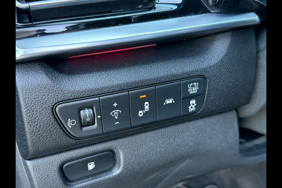 Kia Niro 1.6 GDi Hybrid ExecutiveLine Schuifdak|Stoelventilatie|Keyless|Trekhaak