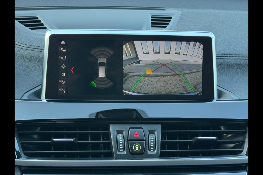 BMW X1 XDrive25e High Executive SPORT Edition, Black line, afn.trekhaak, camera, 1/2 lederen sportinterieur,stoelverwarming