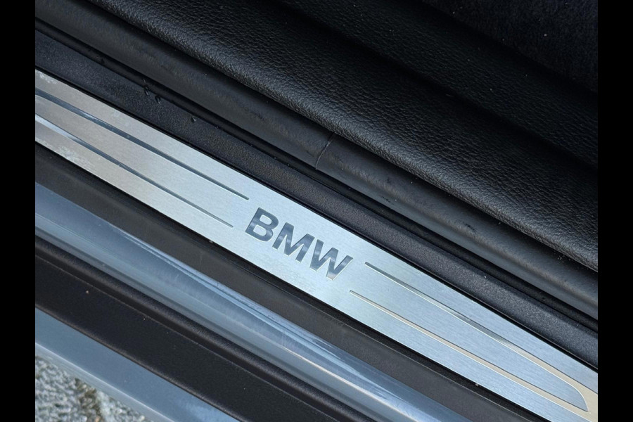 BMW X1 XDrive25e High Executive SPORT Edition, Black line, afn.trekhaak, camera, 1/2 lederen sportinterieur,stoelverwarming