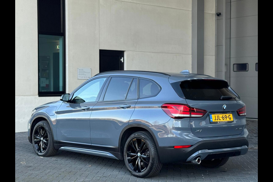 BMW X1 XDrive25e High Executive SPORT Edition, Black line, afn.trekhaak, camera, 1/2 lederen sportinterieur,stoelverwarming