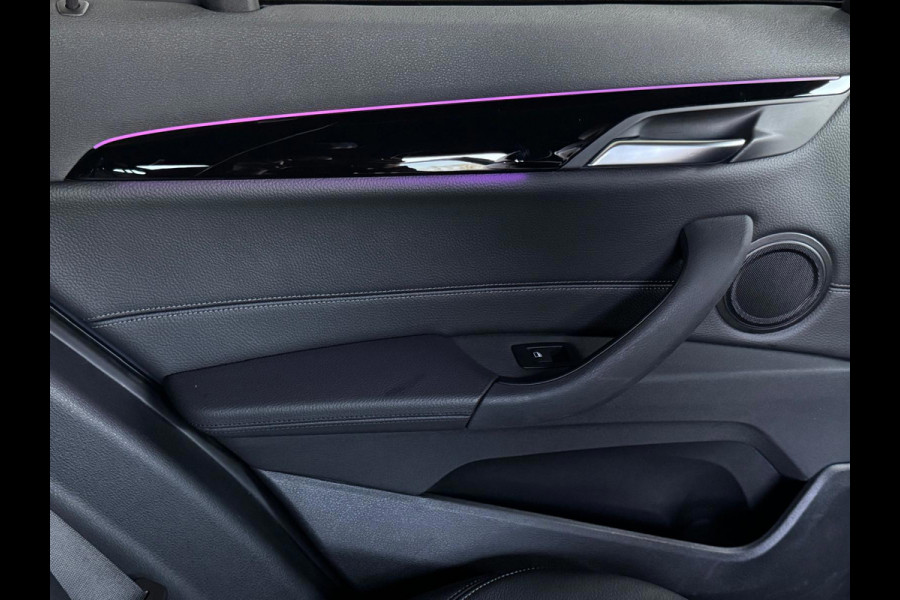 BMW X1 XDrive25e High Executive SPORT Edition, Black line, afn.trekhaak, camera, 1/2 lederen sportinterieur,stoelverwarming