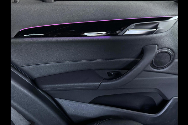 BMW X1 XDrive25e High Executive SPORT Edition, Black line, afn.trekhaak, camera, 1/2 lederen sportinterieur,stoelverwarming