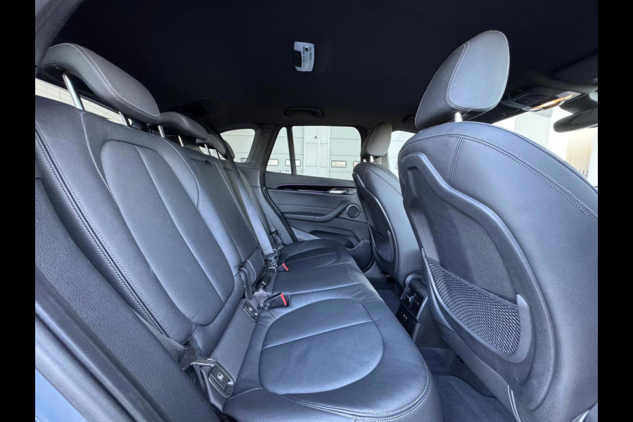 BMW X1 XDrive25e High Executive SPORT Edition, Black line, afn.trekhaak, camera, 1/2 lederen sportinterieur,stoelverwarming