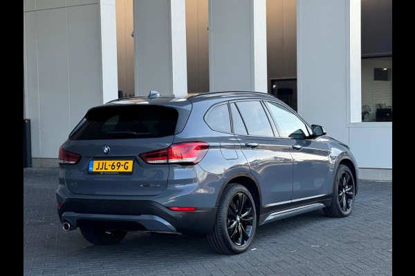 BMW X1 XDrive25e High Executive SPORT Edition, Black line, afn.trekhaak, camera, 1/2 lederen sportinterieur,stoelverwarming