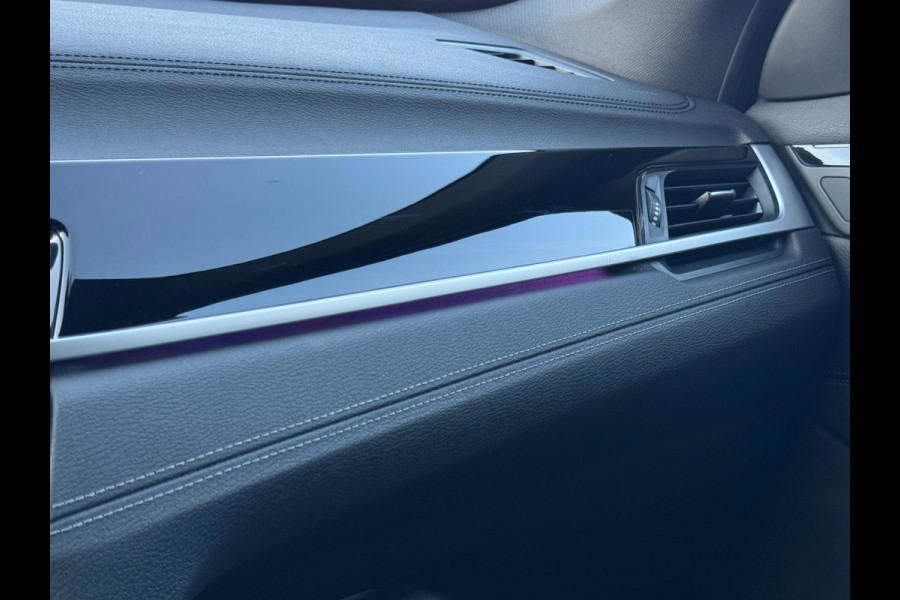 BMW X1 XDrive25e High Executive SPORT Edition, Black line, afn.trekhaak, camera, 1/2 lederen sportinterieur,stoelverwarming