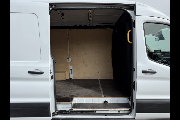 Ford E-Transit 68kWh 184PK L2H2 317km WLTP 95.9% (SOH) BEV Snelladen Tachograaf Climate Control Cruise Control Camera Carplay Navigatie Parkeersensoren voor achter