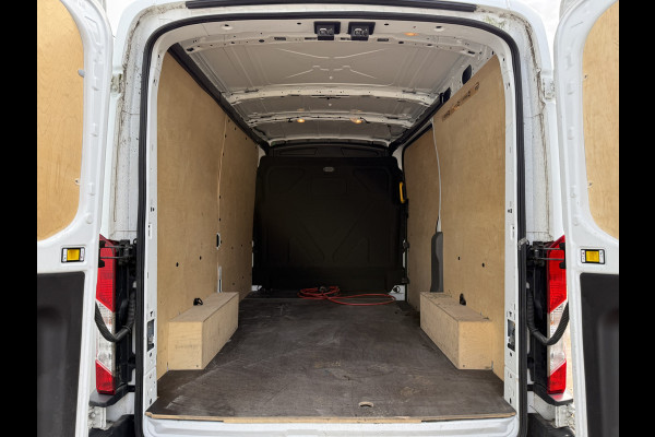 Ford E-Transit 68kWh 184PK L2H2 317km WLTP 95.9% (SOH) BEV Snelladen Tachograaf Climate Control Cruise Control Camera Carplay Navigatie Parkeersensoren voor achter