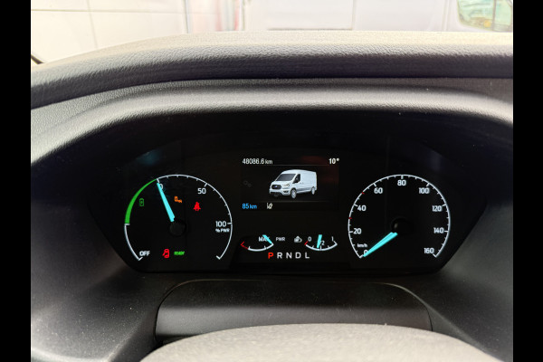 Ford E-Transit 68kWh 184PK L2H2 317km WLTP 95.9% (SOH) BEV Snelladen Tachograaf Climate Control Cruise Control Camera Carplay Navigatie Parkeersensoren voor achter