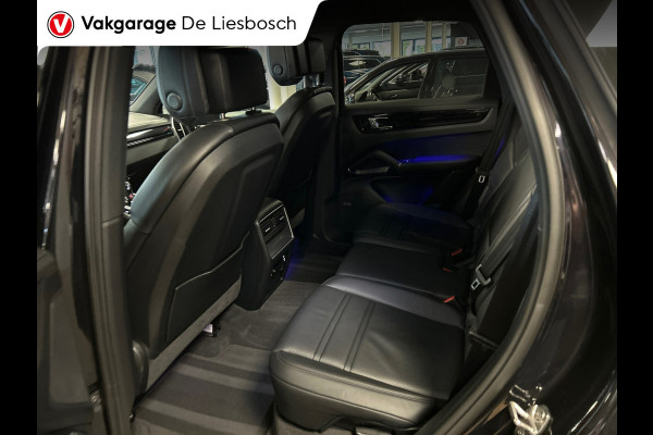 Porsche Cayenne 2.9 S / 444 pk / Pano / stoelen 14 voudig / Leder / Navigatie / Bose / camera / 22 inch