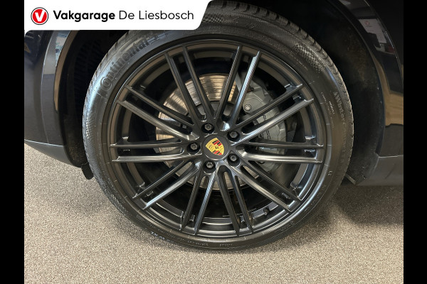 Porsche Cayenne 2.9 S / 444 pk / Pano / stoelen 14 voudig / Leder / Navigatie / Bose / camera / 22 inch
