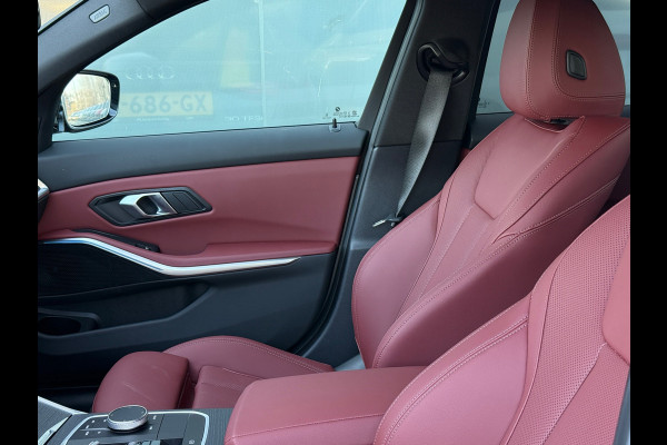 BMW 3-serie 320i M-Sport Laser|Adap Cruise|HuD|Leder|Fabrieksgarantie