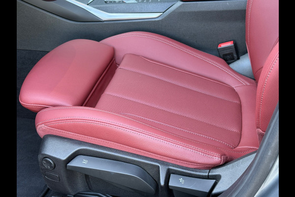 BMW 3-serie 320i M-Sport Laser|Adap Cruise|HuD|Leder|Fabrieksgarantie