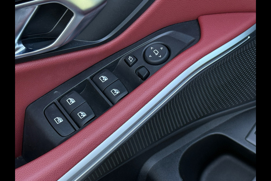 BMW 3-serie 320i M-Sport Laser|Adap Cruise|HuD|Leder|Fabrieksgarantie