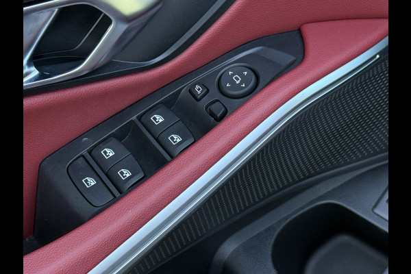 BMW 3-serie 320i M-Sport Laser|Adap Cruise|HuD|Leder|Fabrieksgarantie