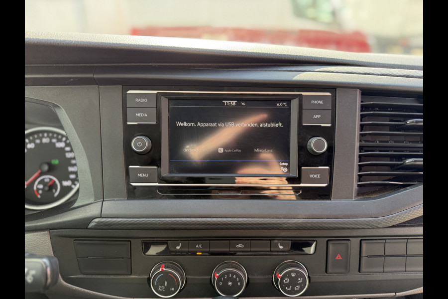 Volkswagen E-Transporter 113PK L2H1 138KM WLTP Trekhaak 100% Elektrisch Transporter Airco Stoelverwarming Parkeersensoren