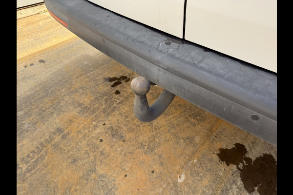 Volkswagen E-Transporter 113PK L2H1 138KM WLTP Trekhaak 100% Elektrisch Transporter Airco Stoelverwarming Parkeersensoren