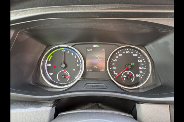 Volkswagen E-Transporter 113PK L2H1 138KM WLTP Trekhaak 100% Elektrisch Transporter Airco Stoelverwarming Parkeersensoren