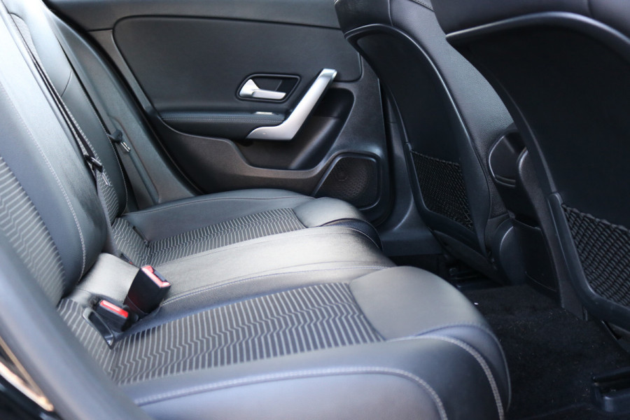 Mercedes-Benz A-Klasse 220 Autom Xenon Navi Leder Widesreen Ecc 191PK Bj:2019