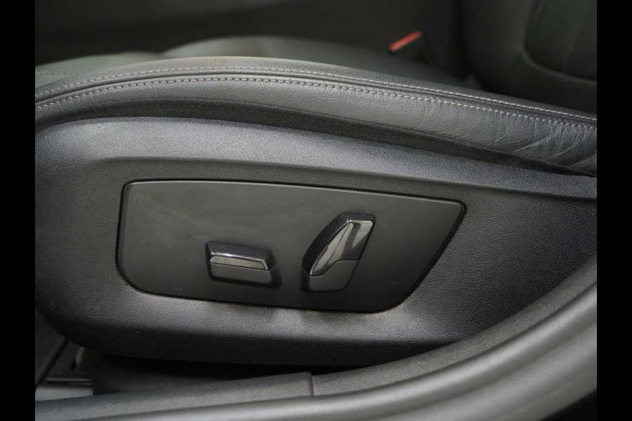 BMW 5 Serie Touring 530e xDrive | Leder | Trekhaak | Camera | Adaptive Cruise | Stoelverwarming | DAB | Carplay