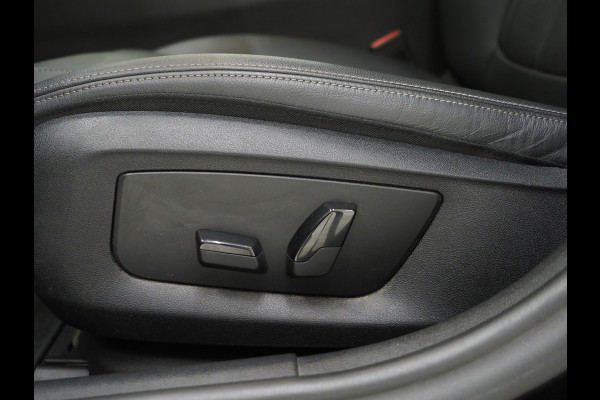 BMW 5 Serie Touring 530e xDrive | Leder | Trekhaak | Camera | Adaptive Cruise | Stoelverwarming | DAB | Carplay