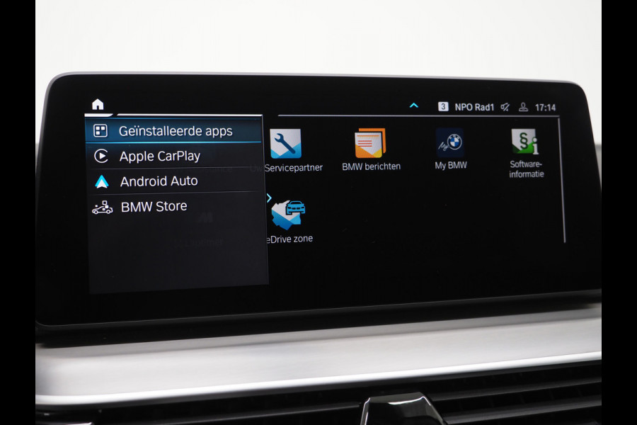 BMW 5 Serie Touring 530e xDrive | Leder | Trekhaak | Camera | Adaptive Cruise | Stoelverwarming | DAB | Carplay