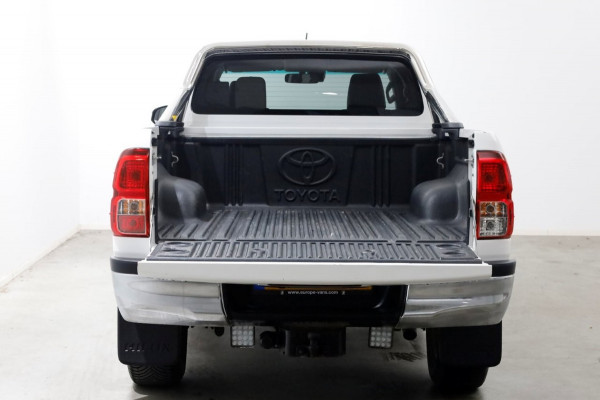 Toyota Hilux 2.4 D-4D-F 150pk E6 4WD 4x4 Xtra Cab Professional Trekhaak 3500kg 01-2019