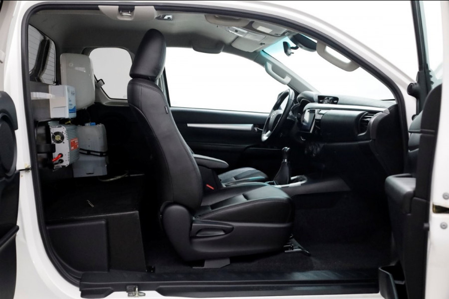 Toyota Hilux 2.4 D-4D-F 150pk E6 4WD 4x4 Xtra Cab Professional Trekhaak 3500kg 01-2019