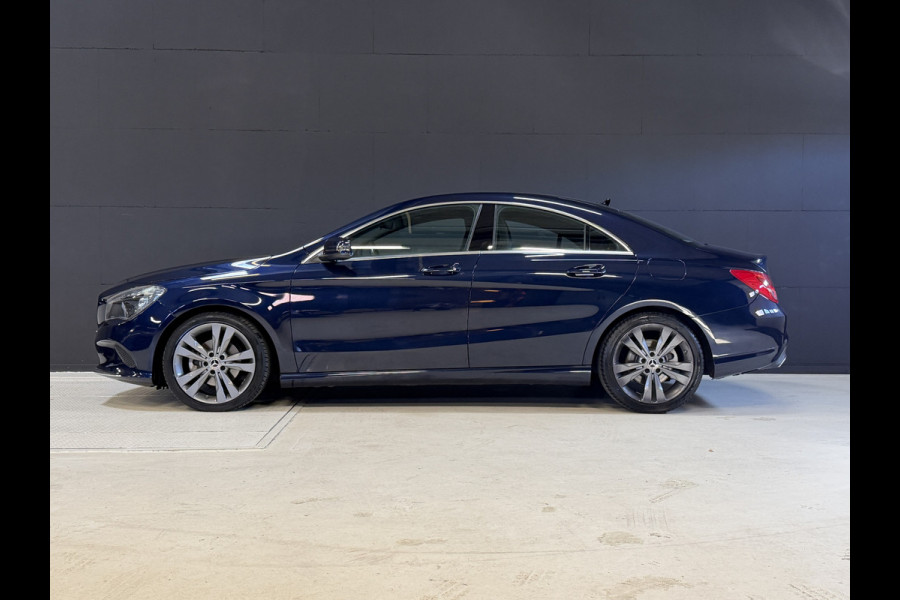 Mercedes-Benz CLA-Klasse 180 Business Solution Automaat | Camera | Carplay | AMG Performance stoelen | Navi | Cruise