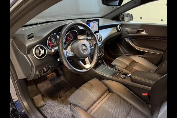 Mercedes-Benz CLA-Klasse 180 Business Solution Automaat | Camera | Carplay | AMG Performance stoelen | Navi | Cruise