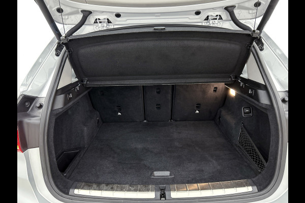 BMW X1 SDrive20i Executive (NL-auto, Goed OnderH, Navi, Sportstoelen, Led, Climate Con, Parkeersensoren, Etc)
