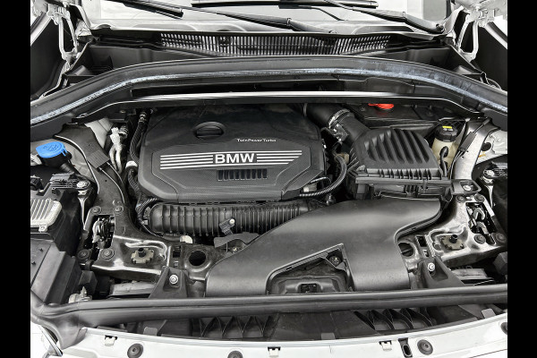 BMW X1 SDrive20i Executive (NL-auto, Goed OnderH, Navi, Sportstoelen, Led, Climate Con, Parkeersensoren, Etc)