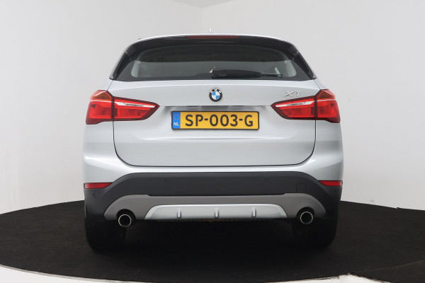 BMW X1 SDrive20i Executive (NL-auto, Goed OnderH, Navi, Sportstoelen, Led, Climate Con, Parkeersensoren, Etc)