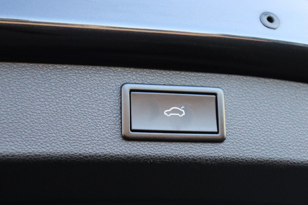 Škoda Kodiaq 1.5 TSI Sportline Business org.NL schuifdak stuur+stoelverw. el.klep camera canton