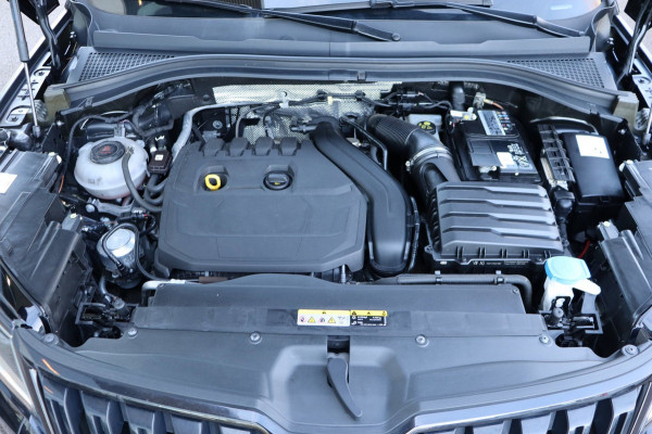 Škoda Kodiaq 1.5 TSI Sportline Business org.NL schuifdak stuur+stoelverw. el.klep camera canton